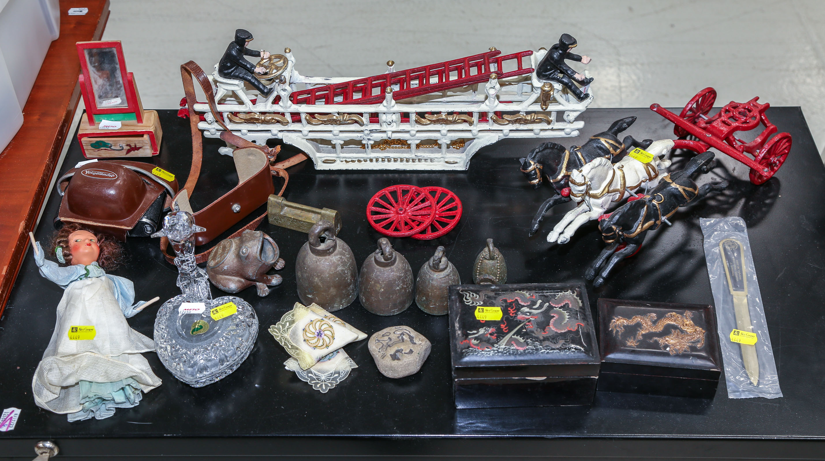 ASSORTED COLLECTIBLE ITEMS