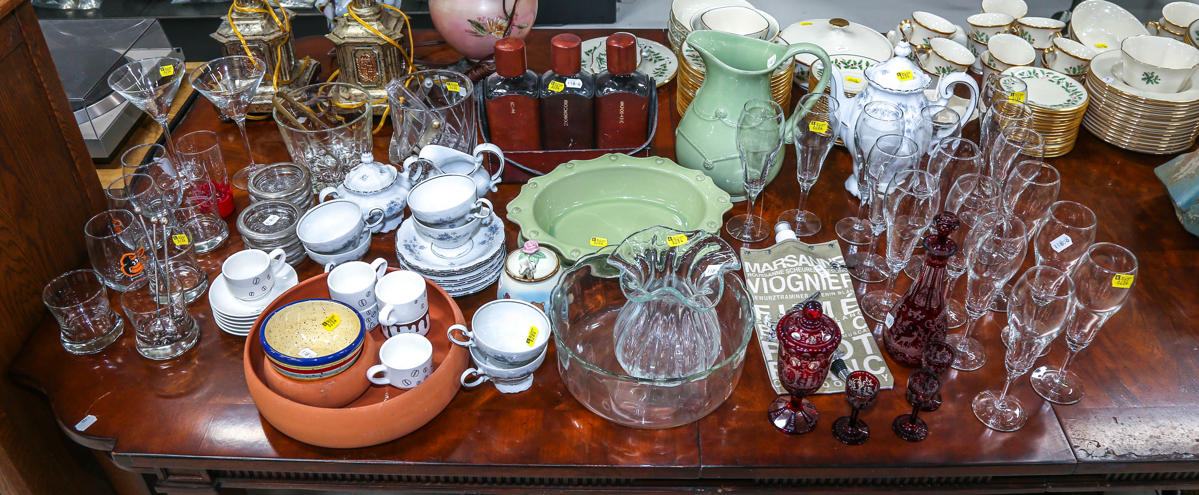 ASSORTED COLLECTIBLE & USEFUL TABLE
