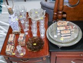 ASSORTED DECORATIONS & COLLECT