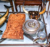 ASSORTED DECORATIONS & COLLECT