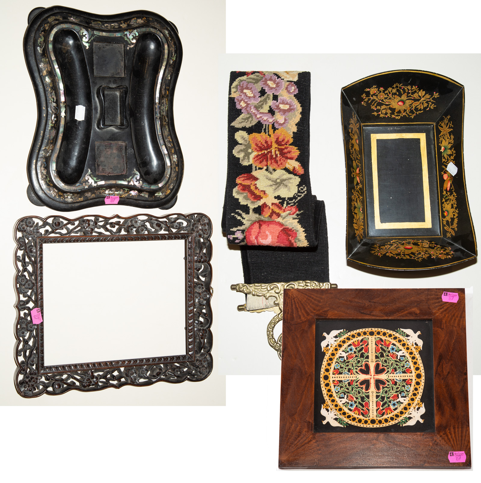 ASSORTED DECORATIVE ARTICLES