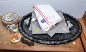 ASSORTED DECORATIVE ITEMS & CU