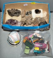 ASSORTED DECORATIVE ITEMS & CU