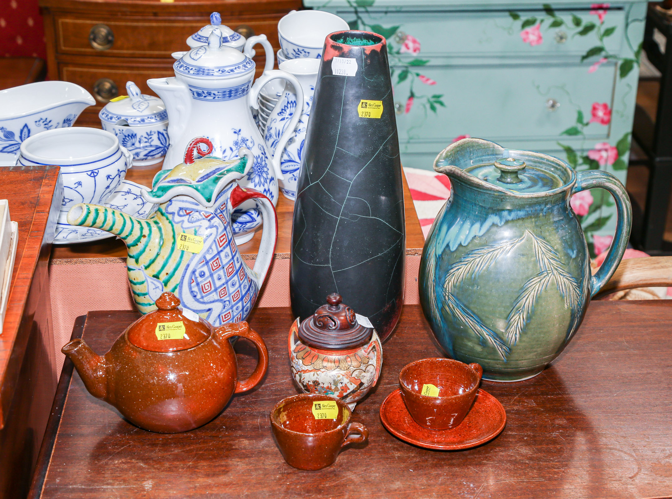 ASSORTED DECORATIVE ITEMS Including