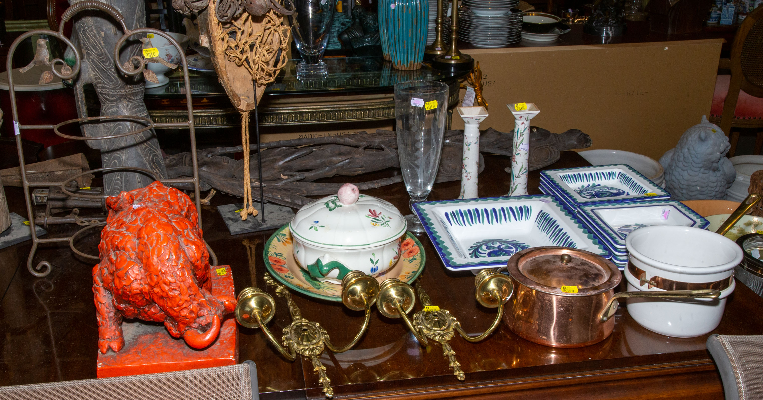 ASSORTED DECORATIVE & USEFUL