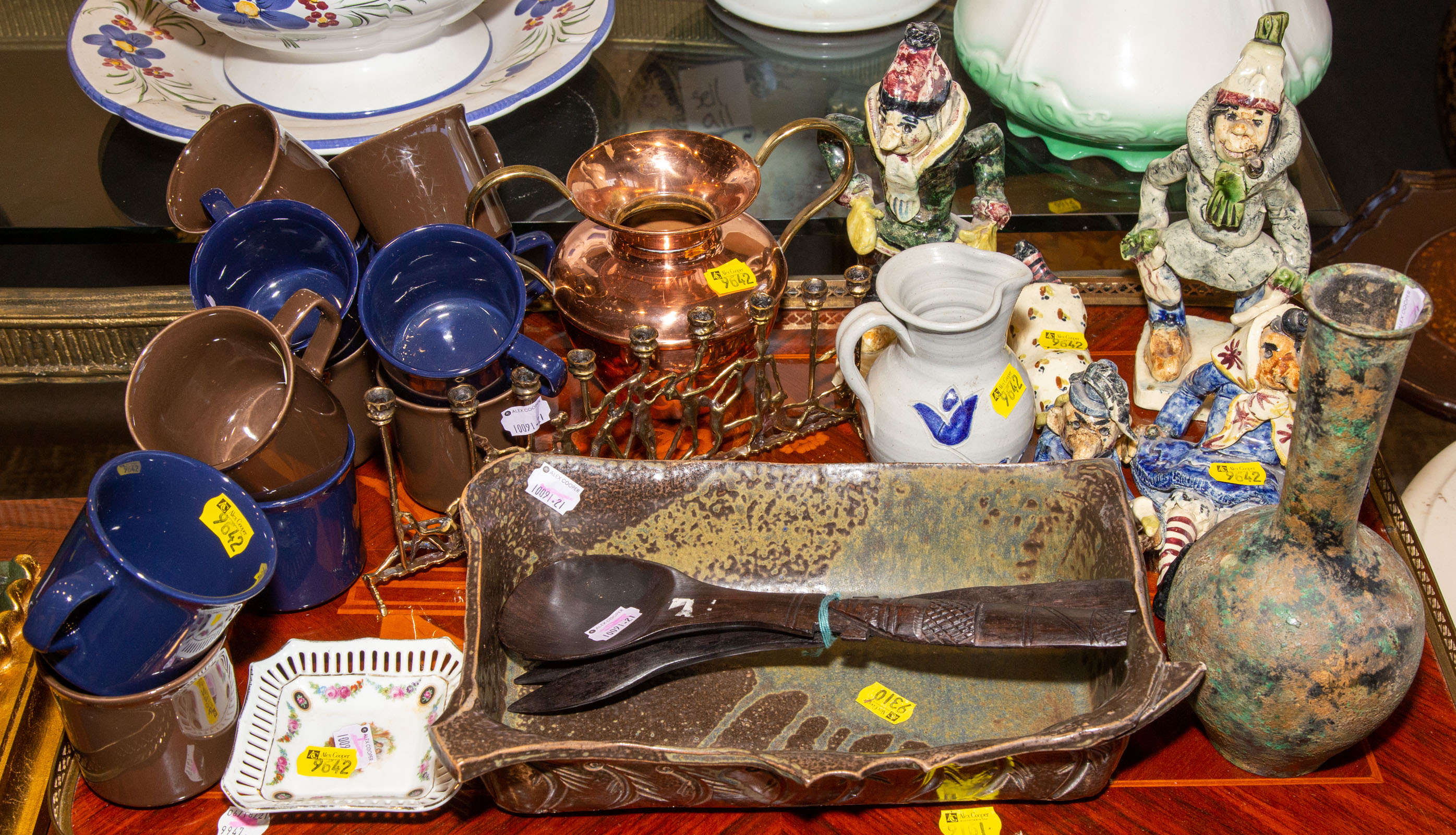 ASSORTED DECORATIVE & USEFUL