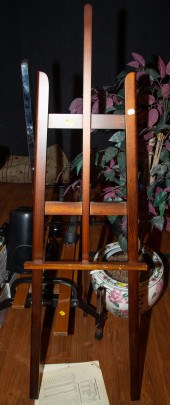 ASSORTED DECORATIVE & USEFUL I