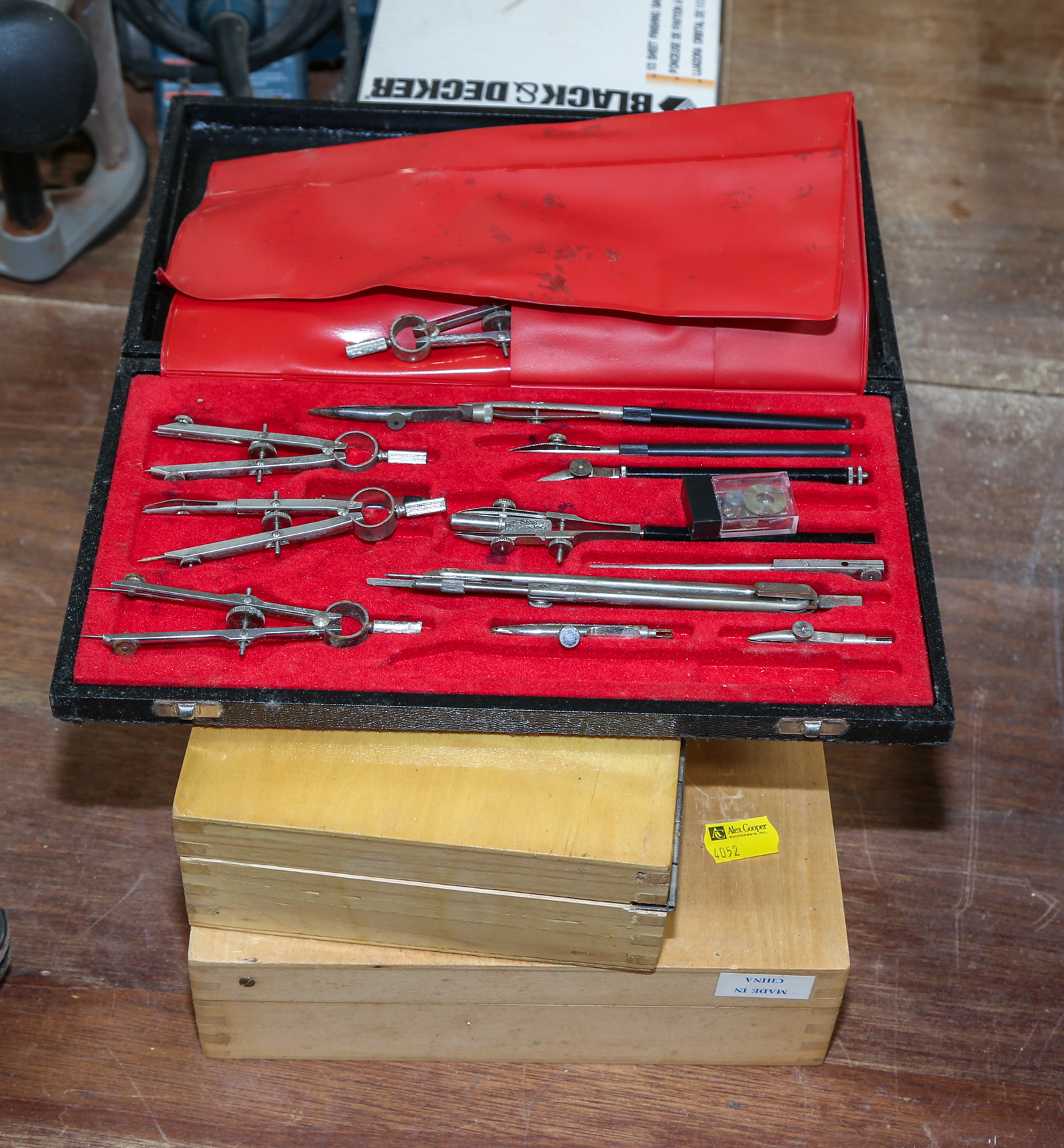 ASSORTED DRILL BITS; DRAFTING SET