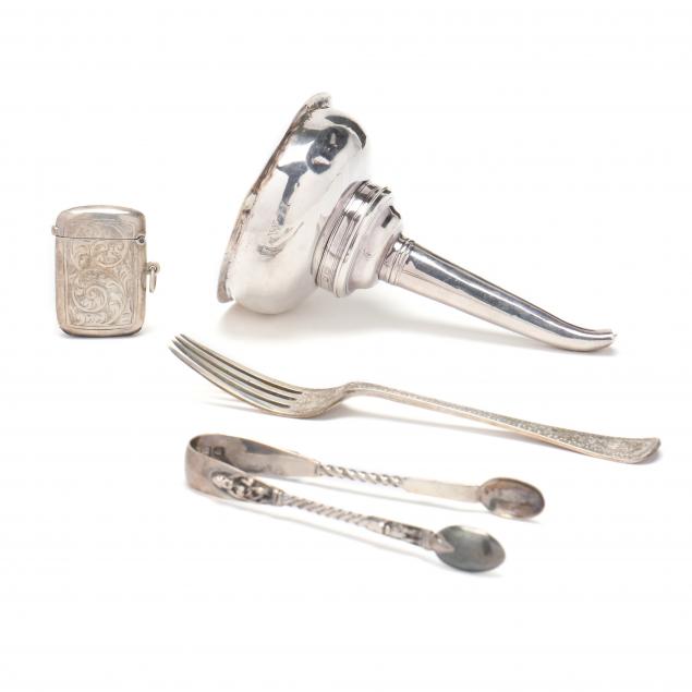 ASSORTED ENGLISH SILVER ITEMS The