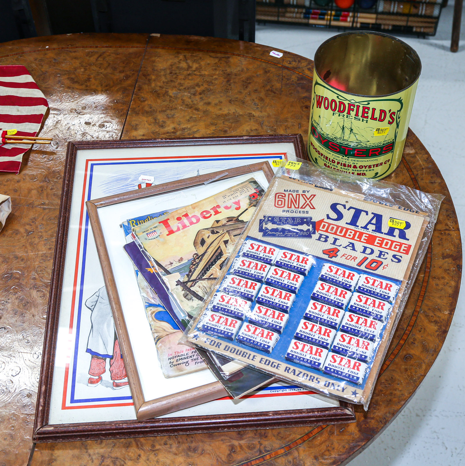 ASSORTED EPHEMERA & VINTAGE