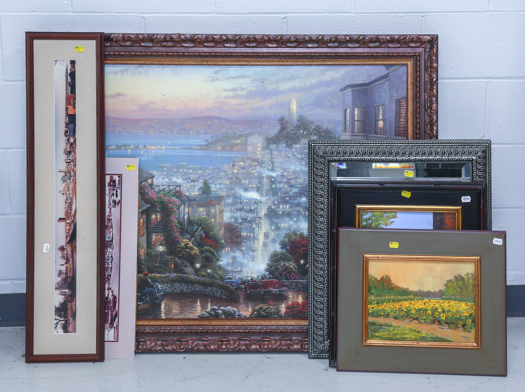 ASSORTED FRAMED & UNFRAMED ARTWORKS
