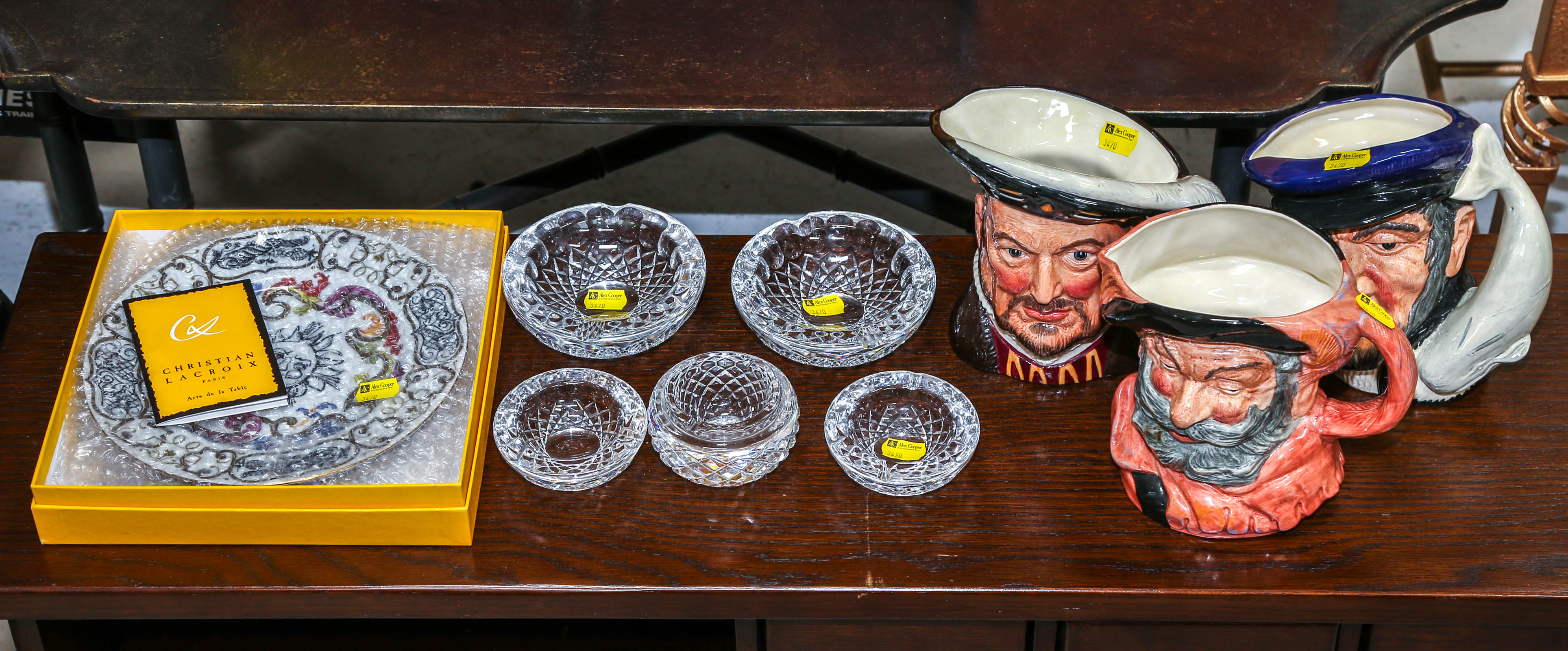ASSORTED GLASS & CERAMIC ITEMS