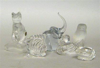 Assorted glass figurines    20th