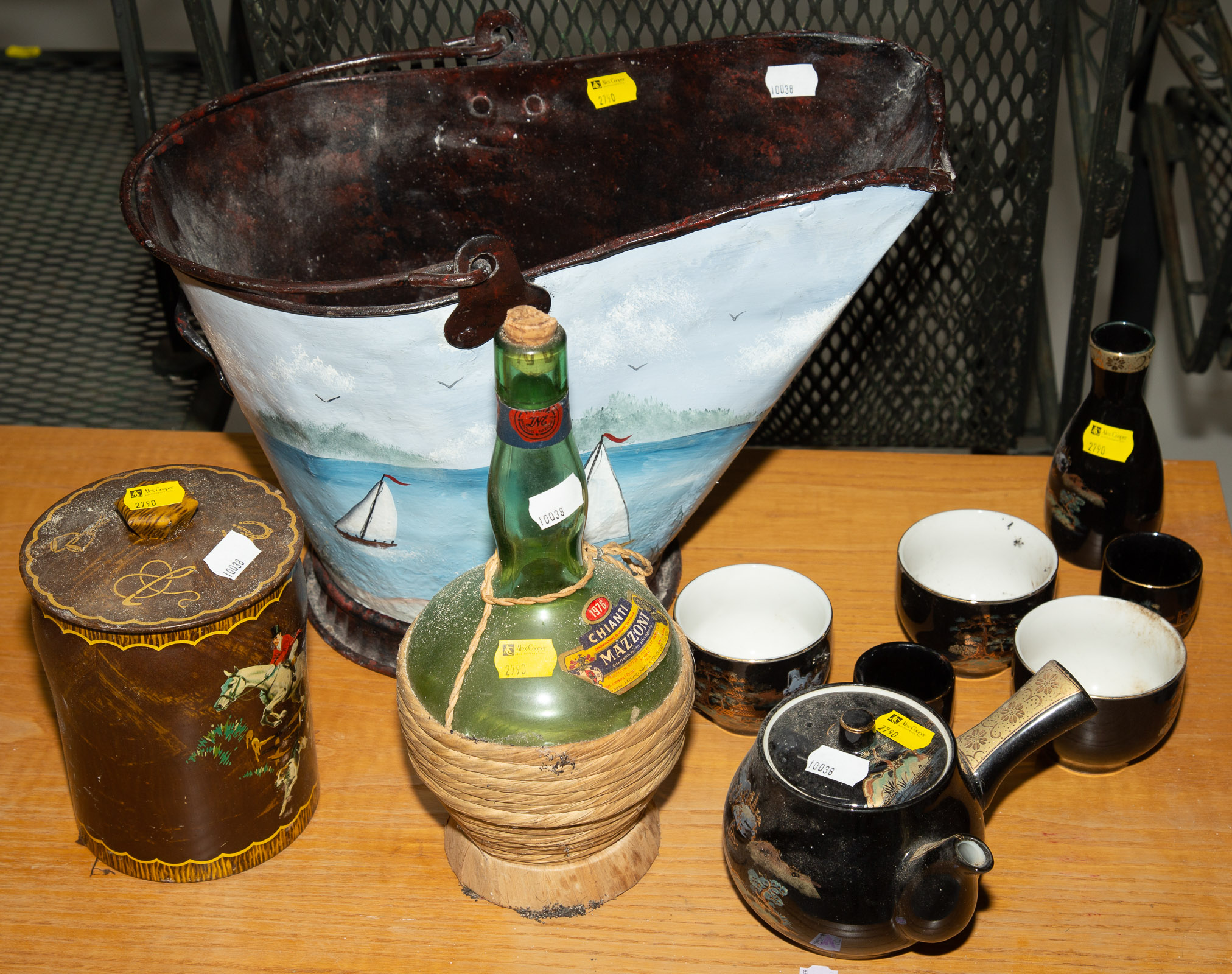 ASSORTED ITEMS Including a