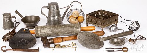 ASSORTED METAL KITCHEN