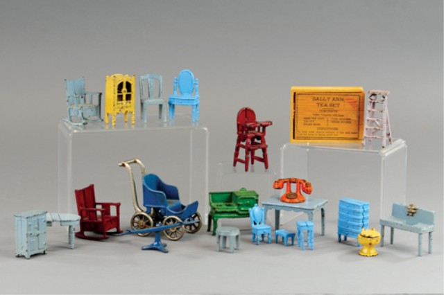 ASSORTED MINIATURE CAST IRON