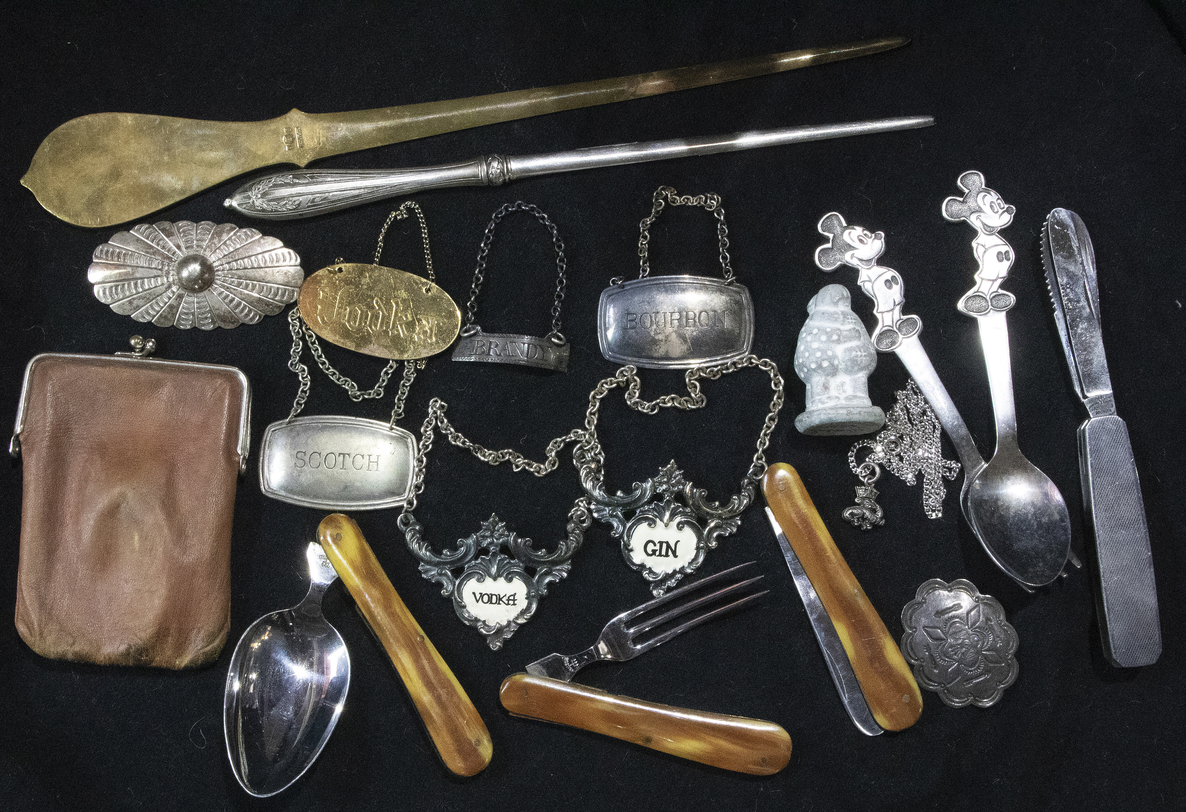 ASSORTED MISC. FLATWARE ITEMS