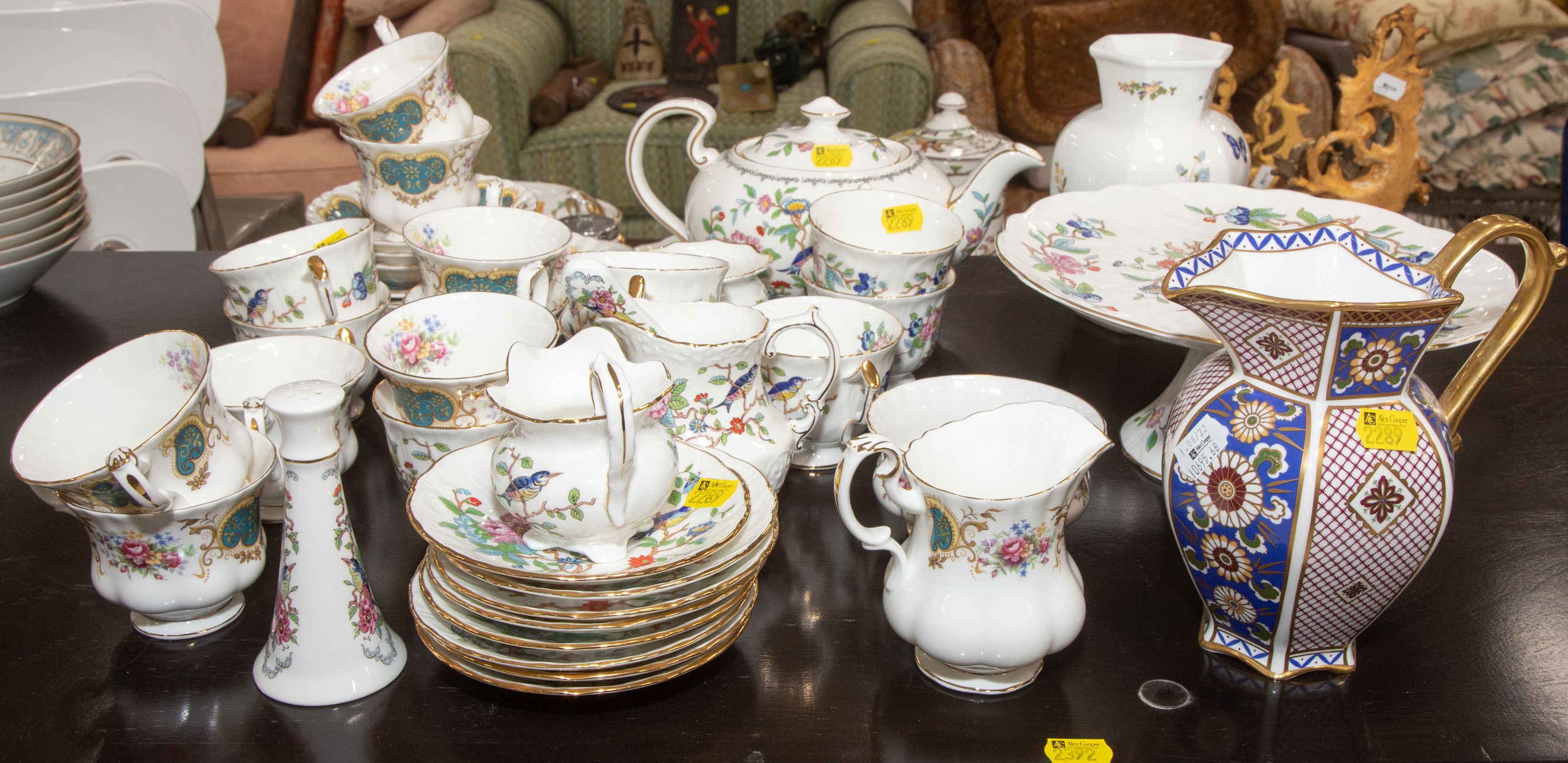 ASSORTED ROYAL ALBERT & AYNSLEY