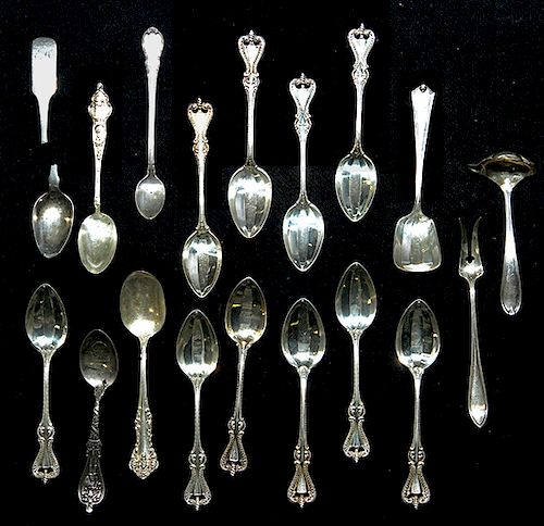 ASSORTED STERLING FLATWARE LOTAn