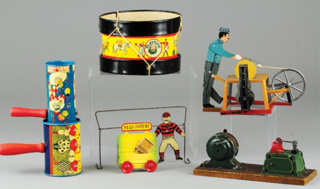 ASSORTED TOY LOT Includes tin