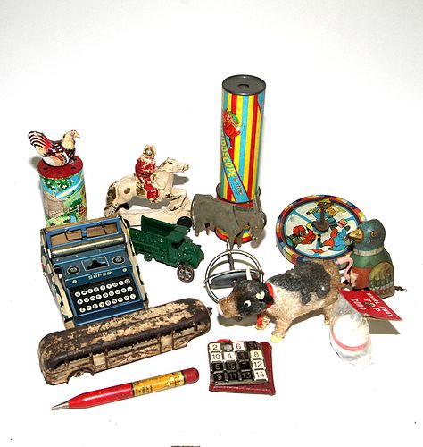 ASSORTED TOY LOTA fourteen piece