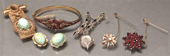 Assorted Victorian costume jewelry