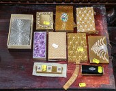 ASSORTED VINTAGE CARRY-ALLS &