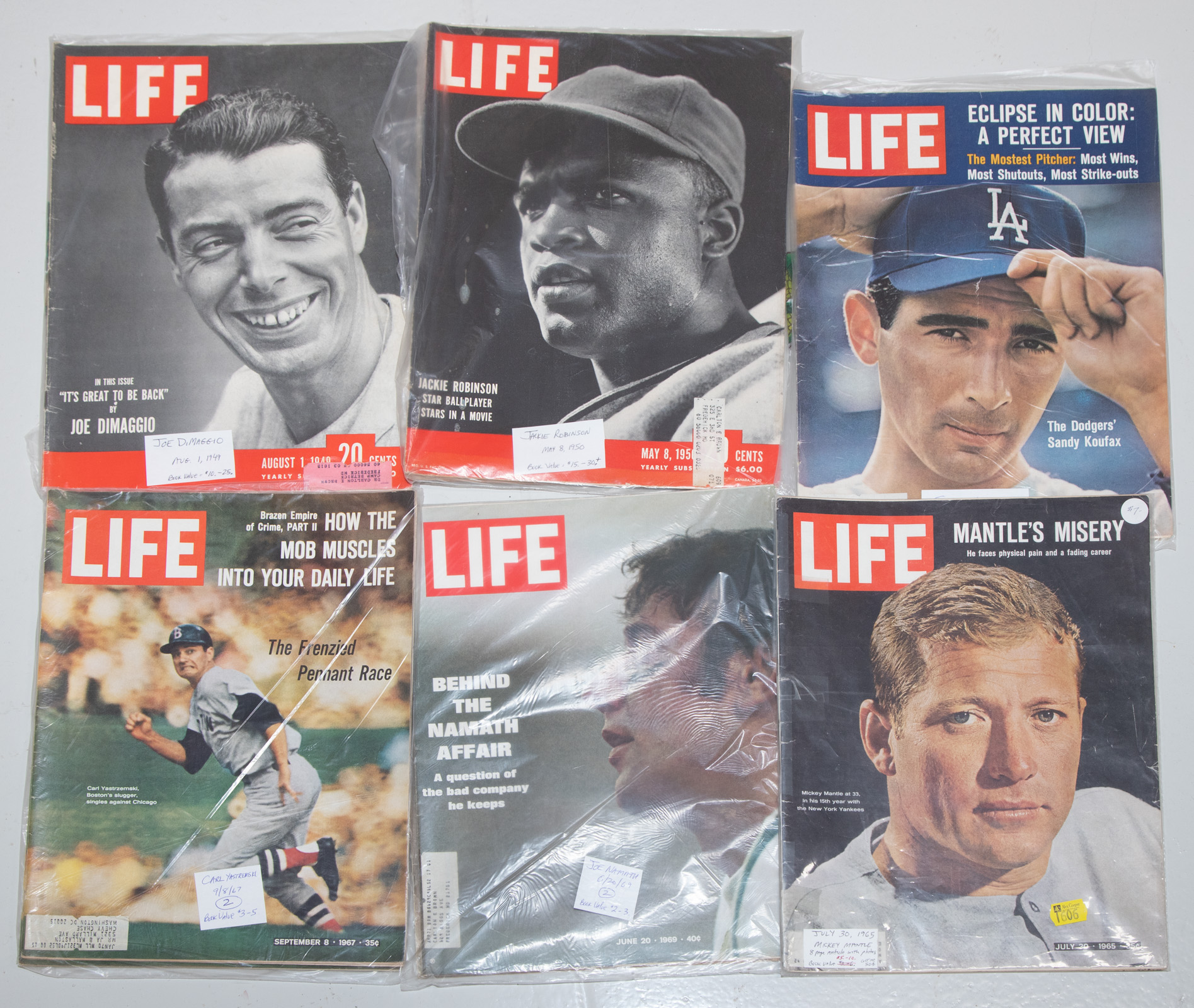 ASSORTED VINTAGE SPORT RELATED LIFE