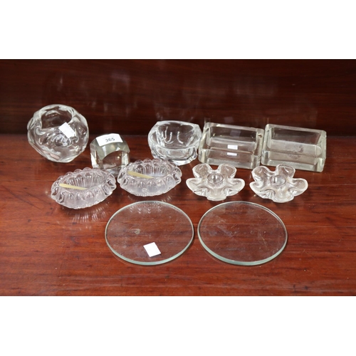 Assortment of art glass items, to