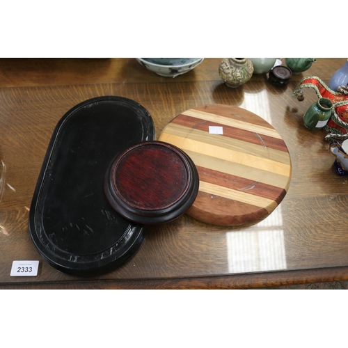 Assortment of bases, approx 31cm