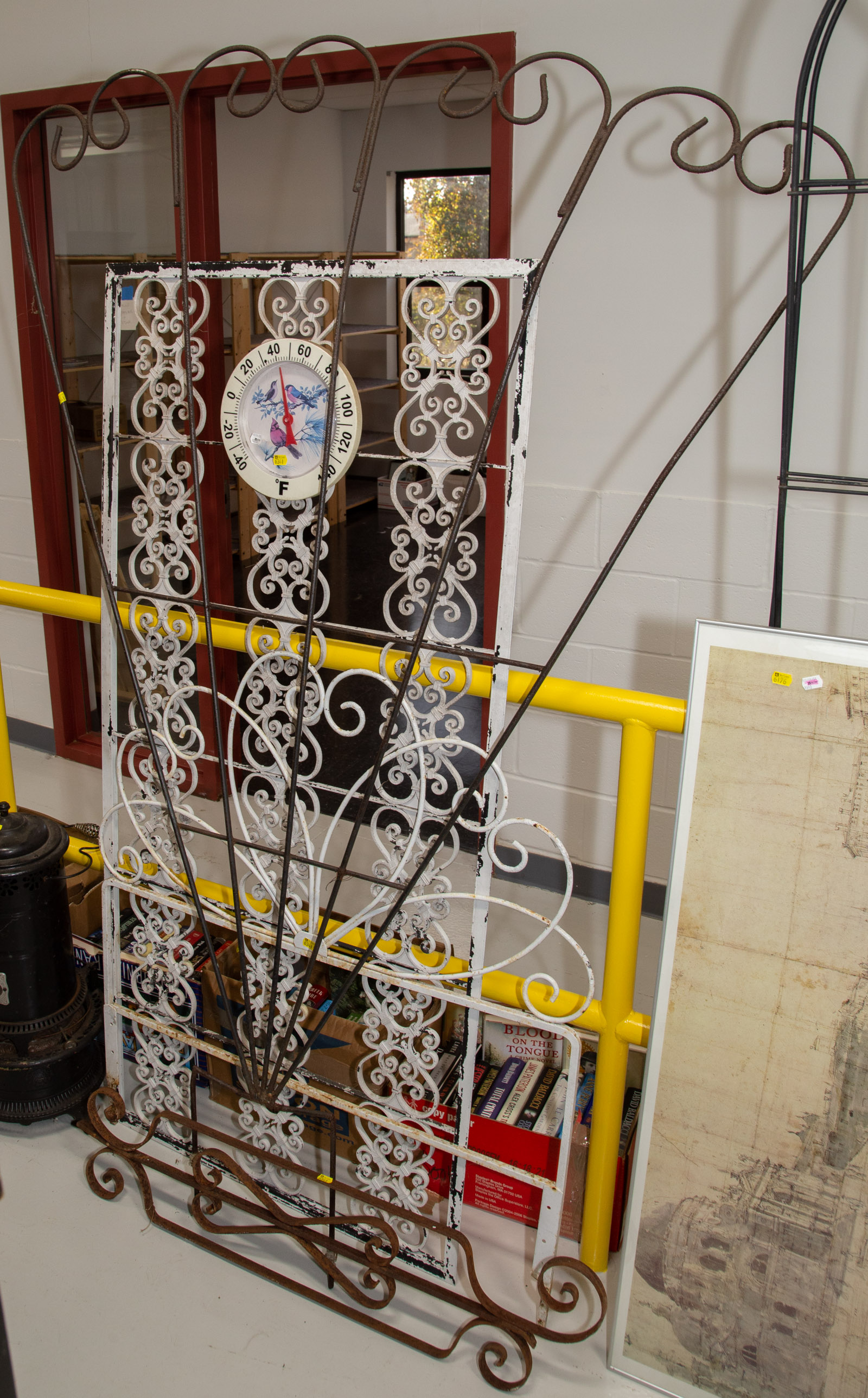 ASSORTMENT OF CAST & WROUGHT IRON