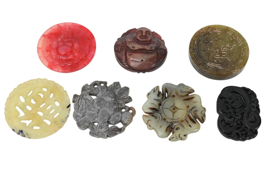 ASSORTMENT OF CHINESE CARVED