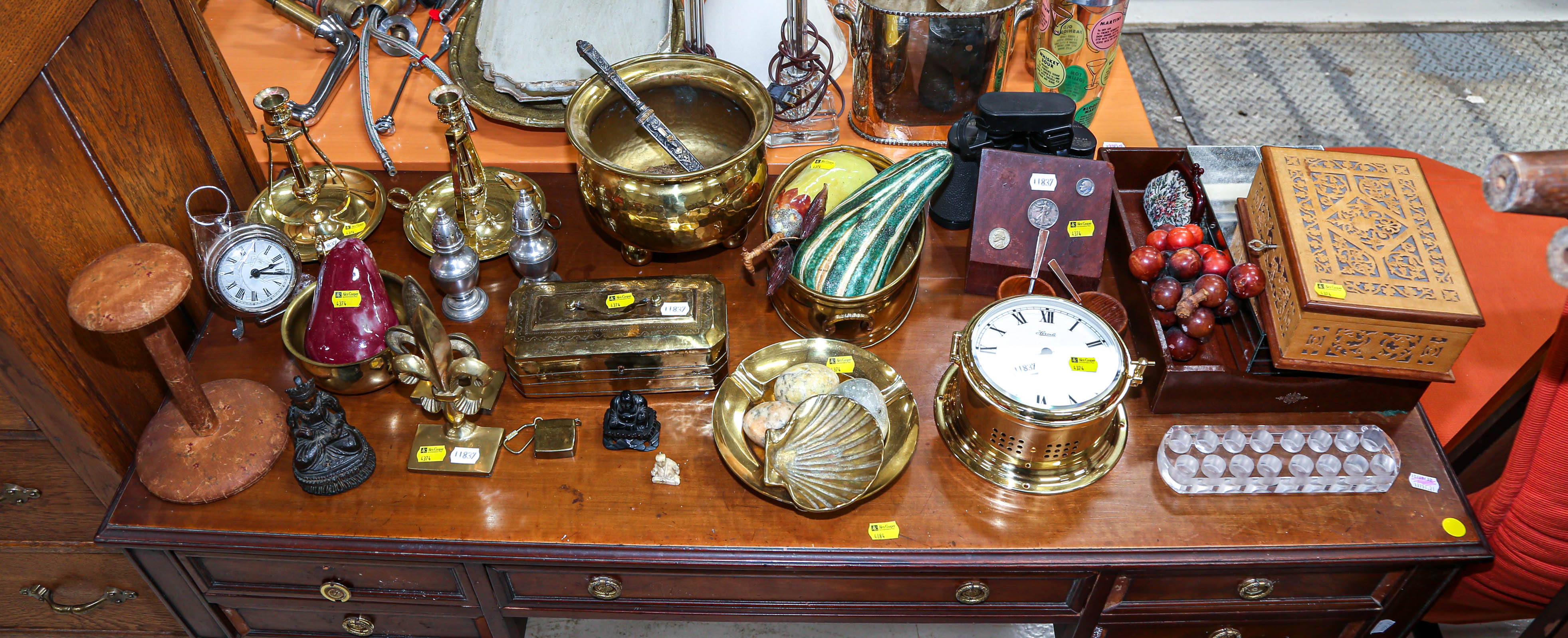 ASSORTMENT OF DECORATIONS &