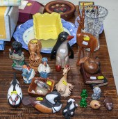 ASSORTMENT OF DECORATIVE ANIMA