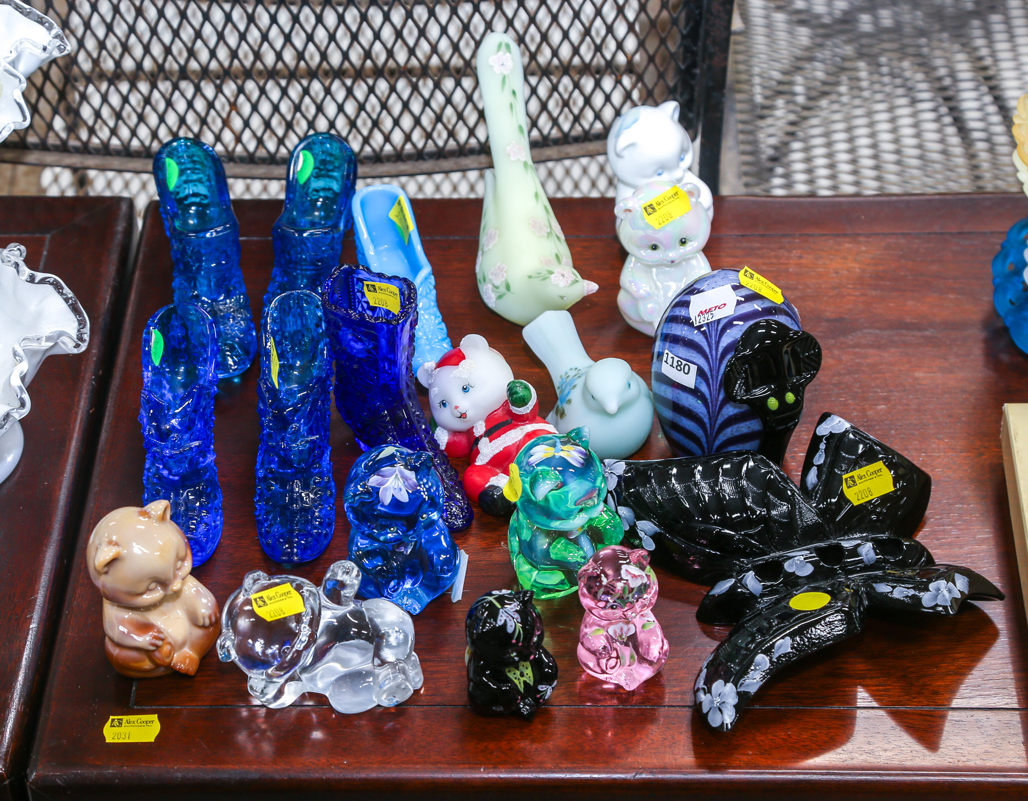 ASSORTMENT OF FENTON ART GLASS