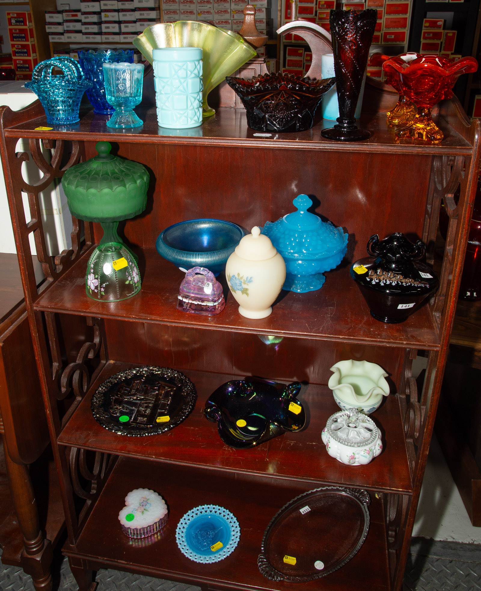 ASSORTMENT OF FENTON ART GLASS