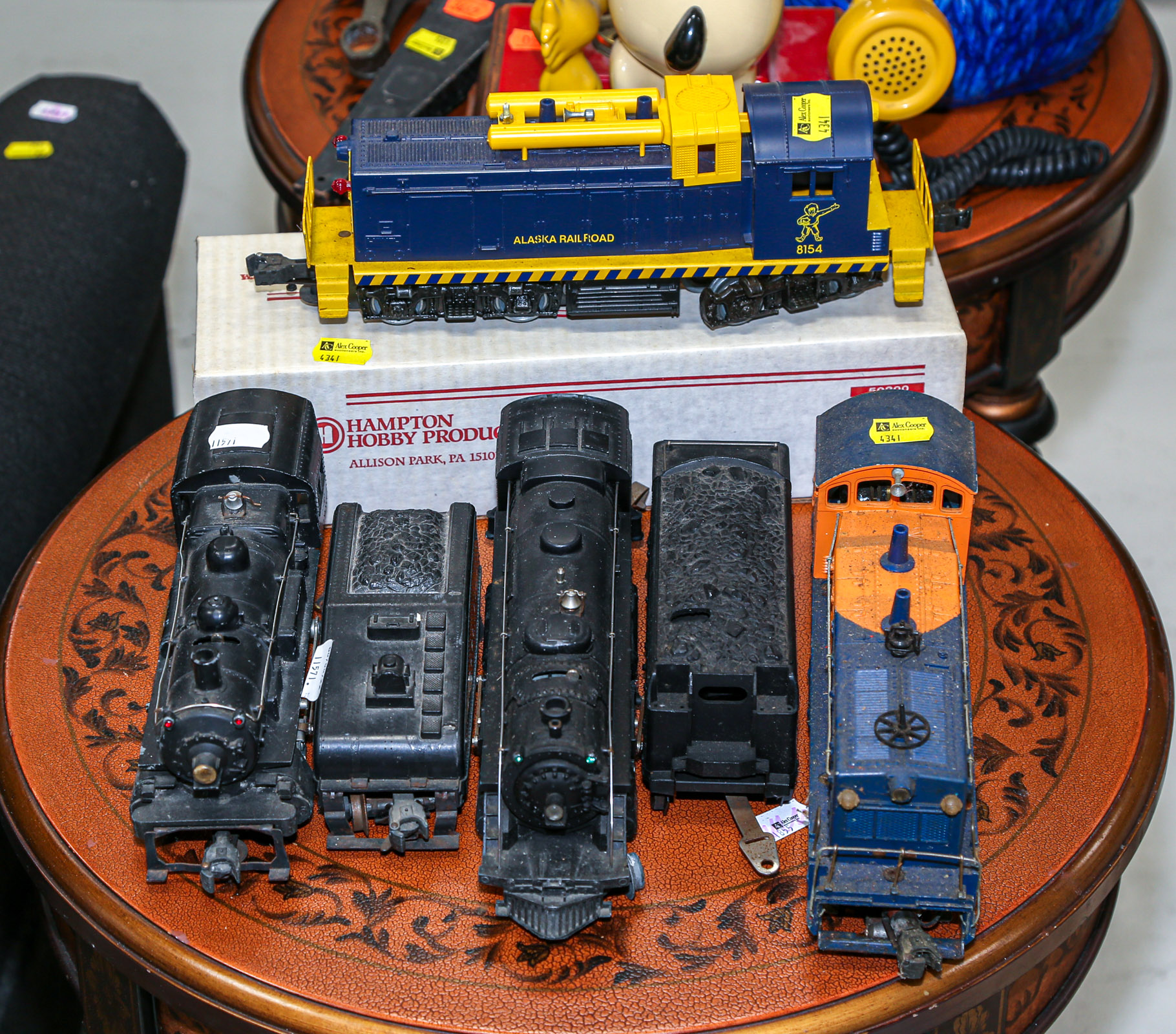 ASSORTMENT OF LOCOMOTIVES & TENDERS