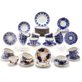 ASSORTMENT OF LOMONOSOV PORCEL