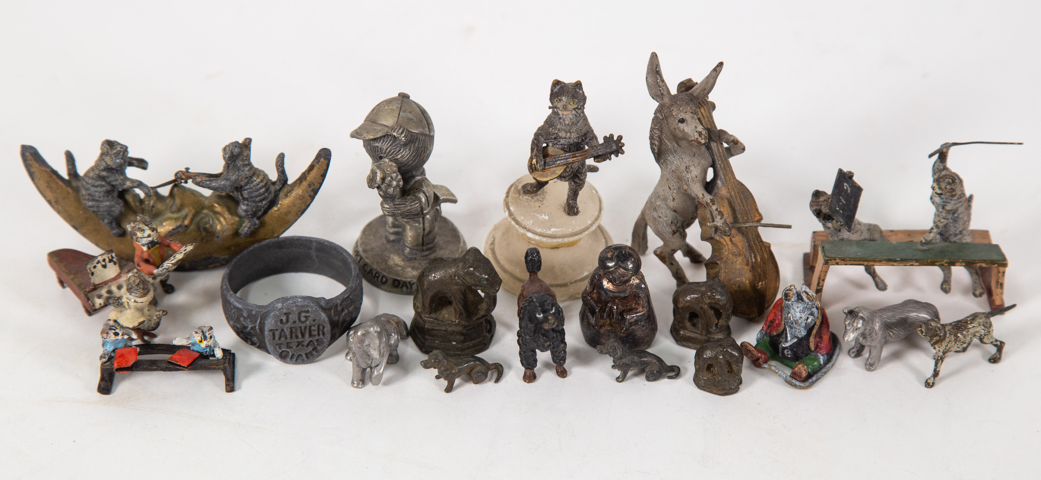 ASSORTMENT OF METAL MINATARE
