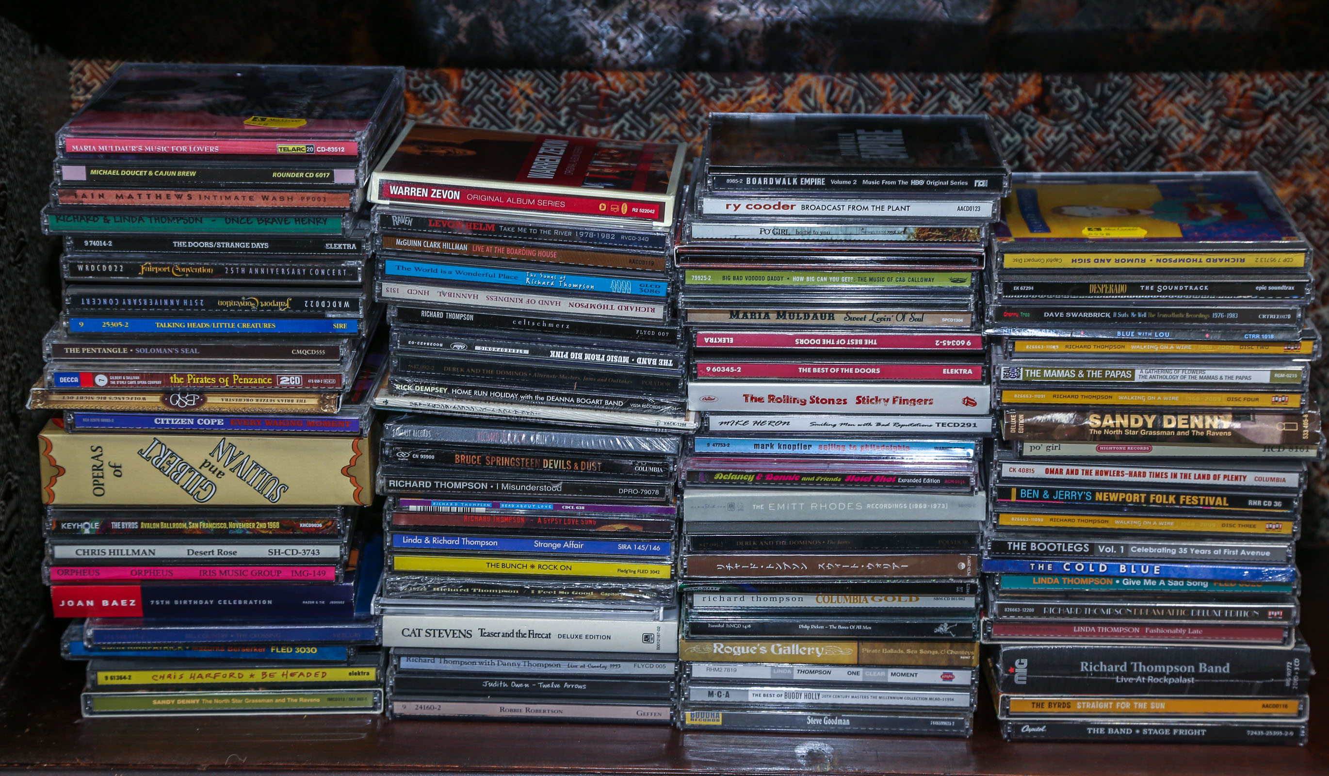 ASSORTMENT OF MUSICAL CDS