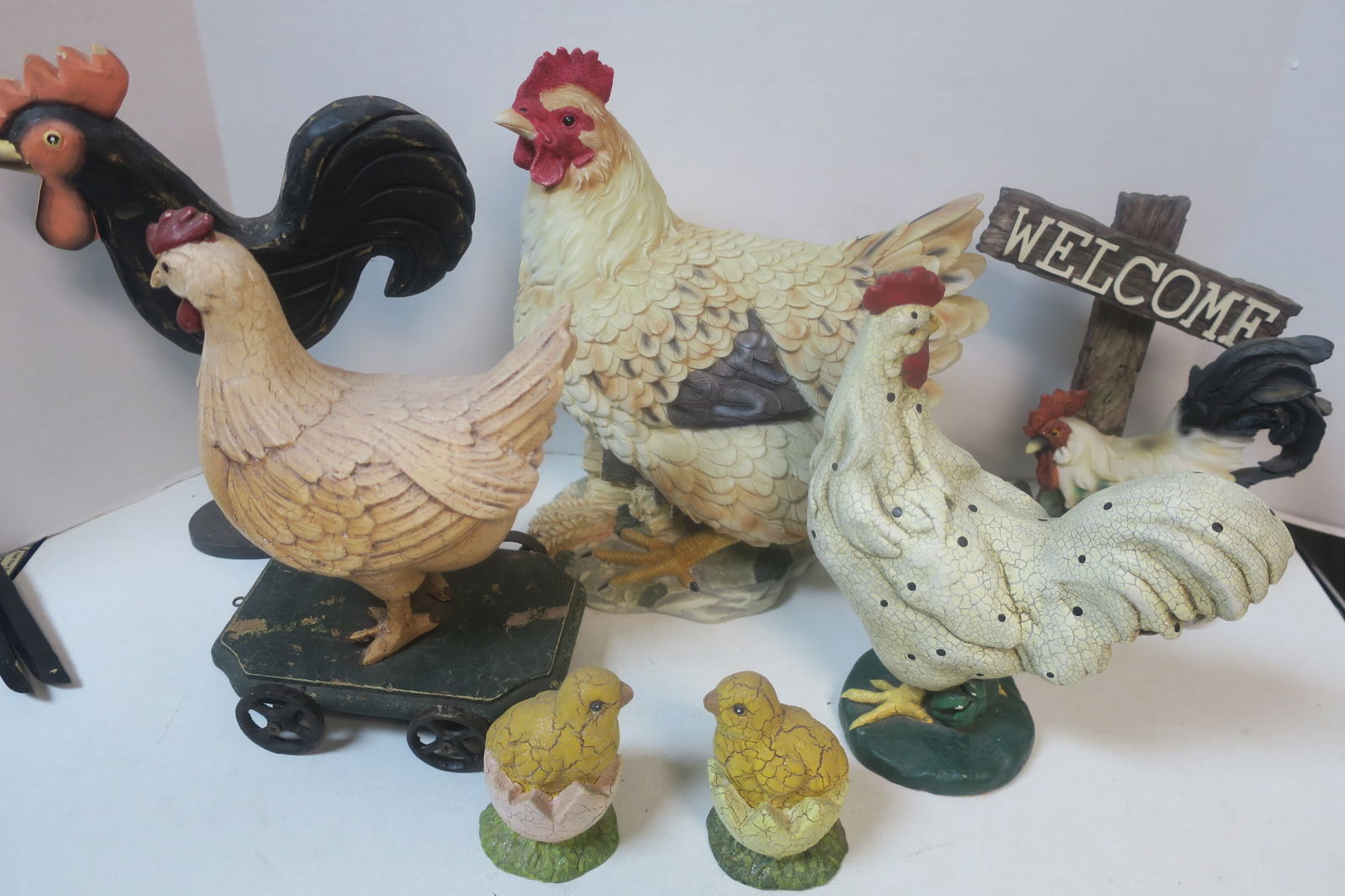 ASSORTMENT OF ROOSTER, HENS AND