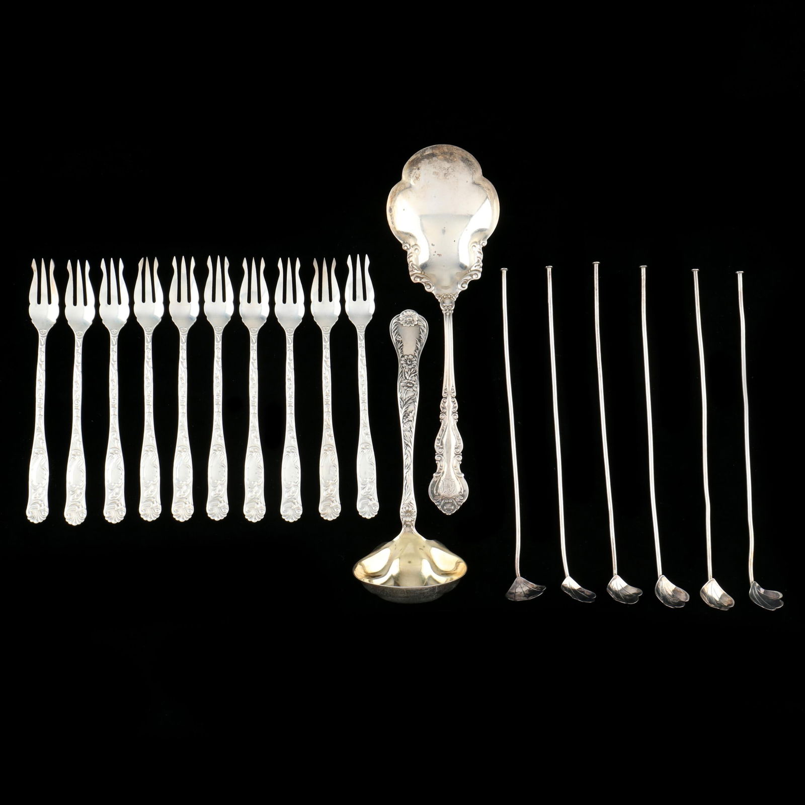 ASSORTMENT OF SILVER FLATWARE AND