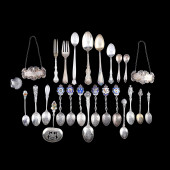 ASSORTMENT OF STERLING SILVER