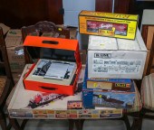 ASSORTMENT OF TRAIN CARS SETS