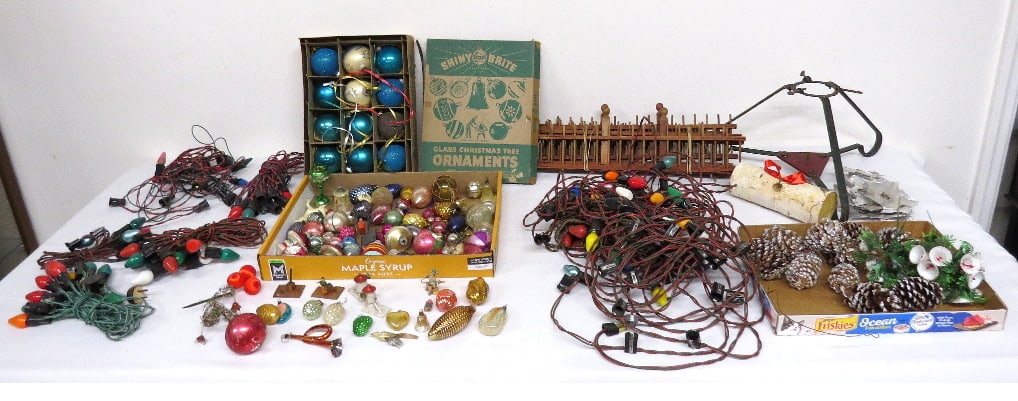ATTIC LOT OF ANTIQUE CHRISTMAS