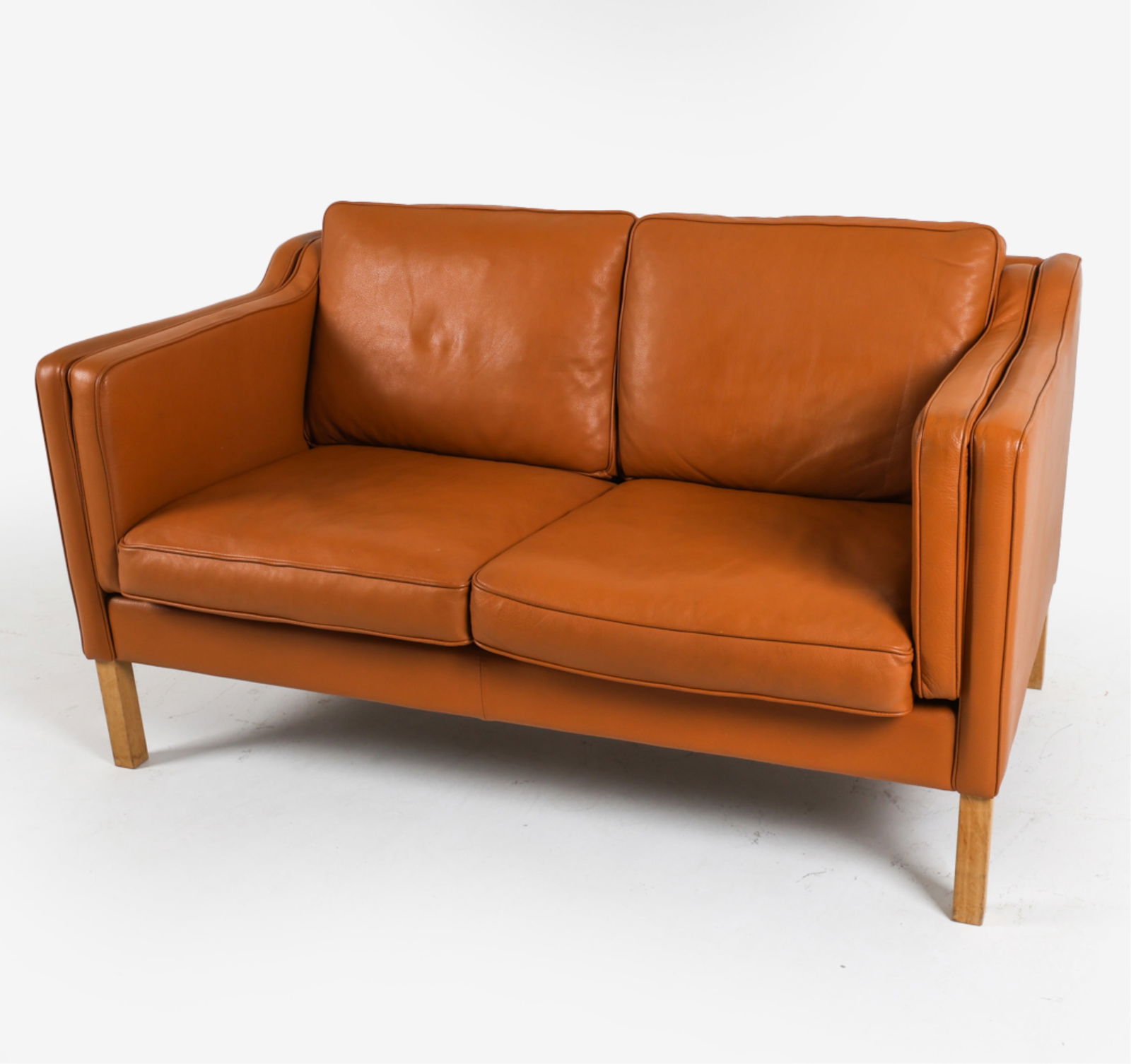 ATTR. BORGE MOGENSEN DANISH LEATHER