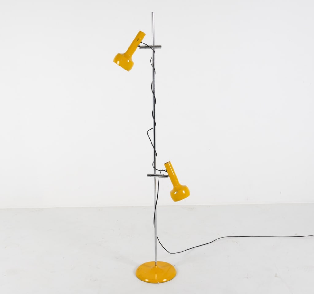 ATTR. HANS SCHMIDT ADJUSTABLE SPACE