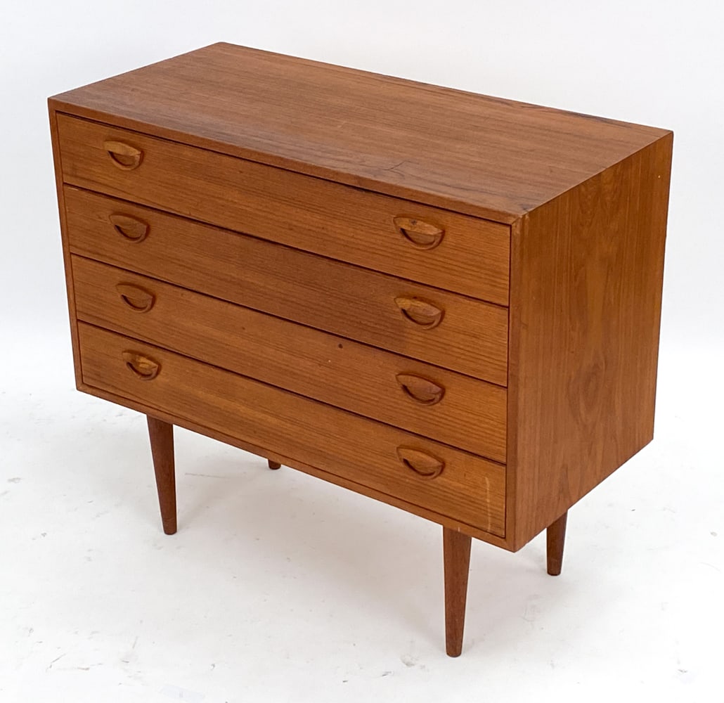 ATTR. KAI KRISTIANSEN TEAK CHEST OF