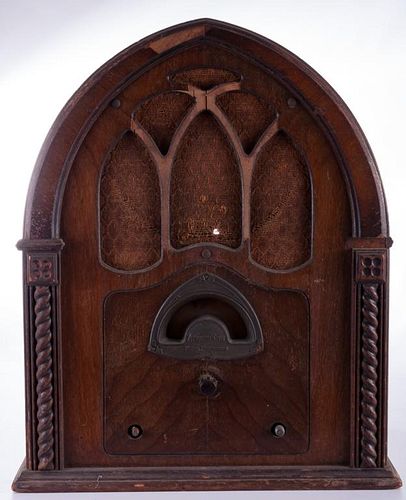 ATWATER KENT MODEL 82 CATHEDRAL
