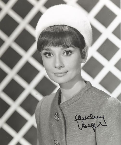 AUDREY HEPBURN SIGNED PHOTOGRAPH 8"